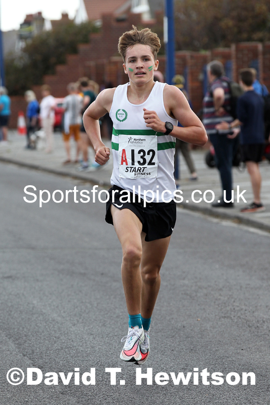 Mens under-17s 2021 Northern 6 and 4 Stage and Young Athletes Road Relays, Redcar. Photo: David T. Hewitson/Sports for All Pics